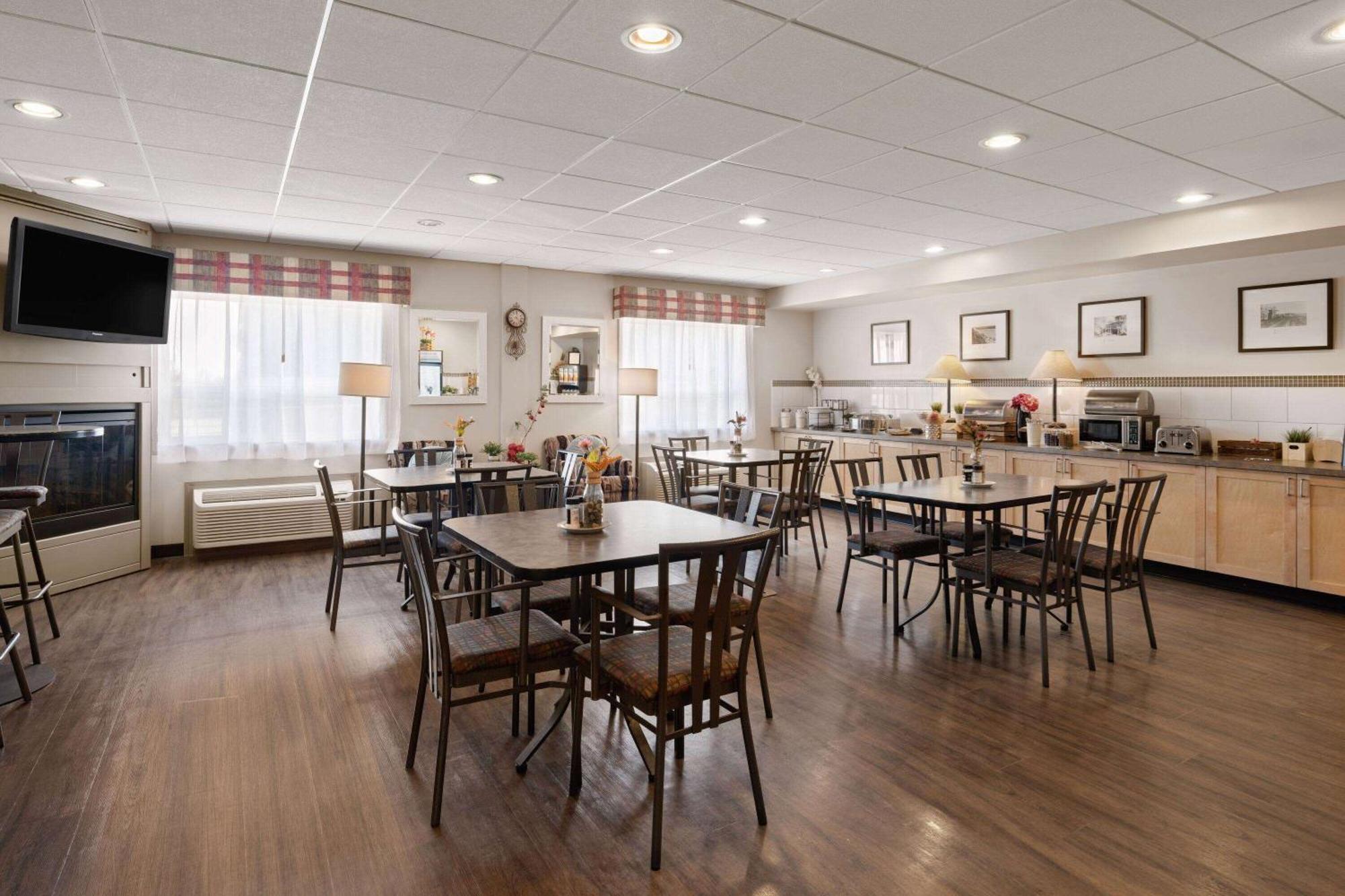 Travelodge By Wyndham Fort Mcmurray Buitenkant foto